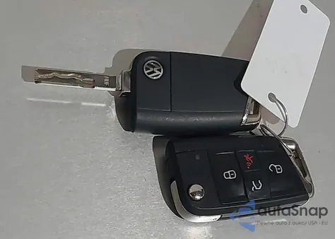 2018 Volkswagen Tiguan 2.0T Se/2.0T Sel from USA, damaged, VIN 3VV2B7AX8JM113976